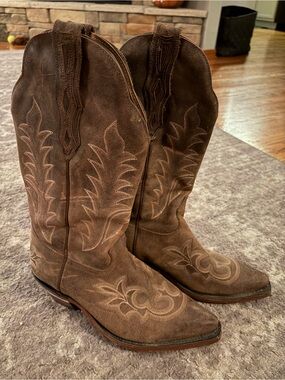 Brown Embroidered Western Cowboy Boots - Classic Home Accents